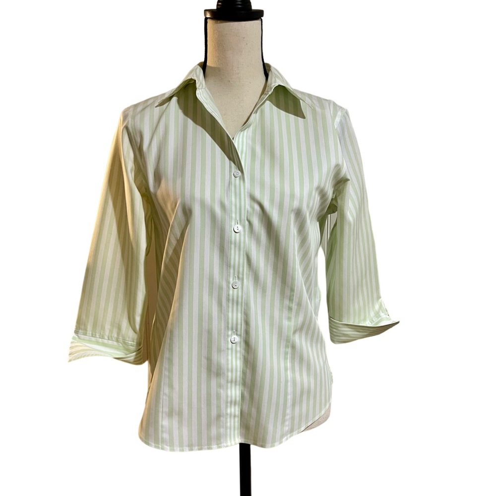Foxcroft Non-iron Fitted Shirt Size 4